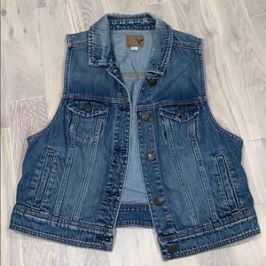 Large American Eagle jean jacket vest
